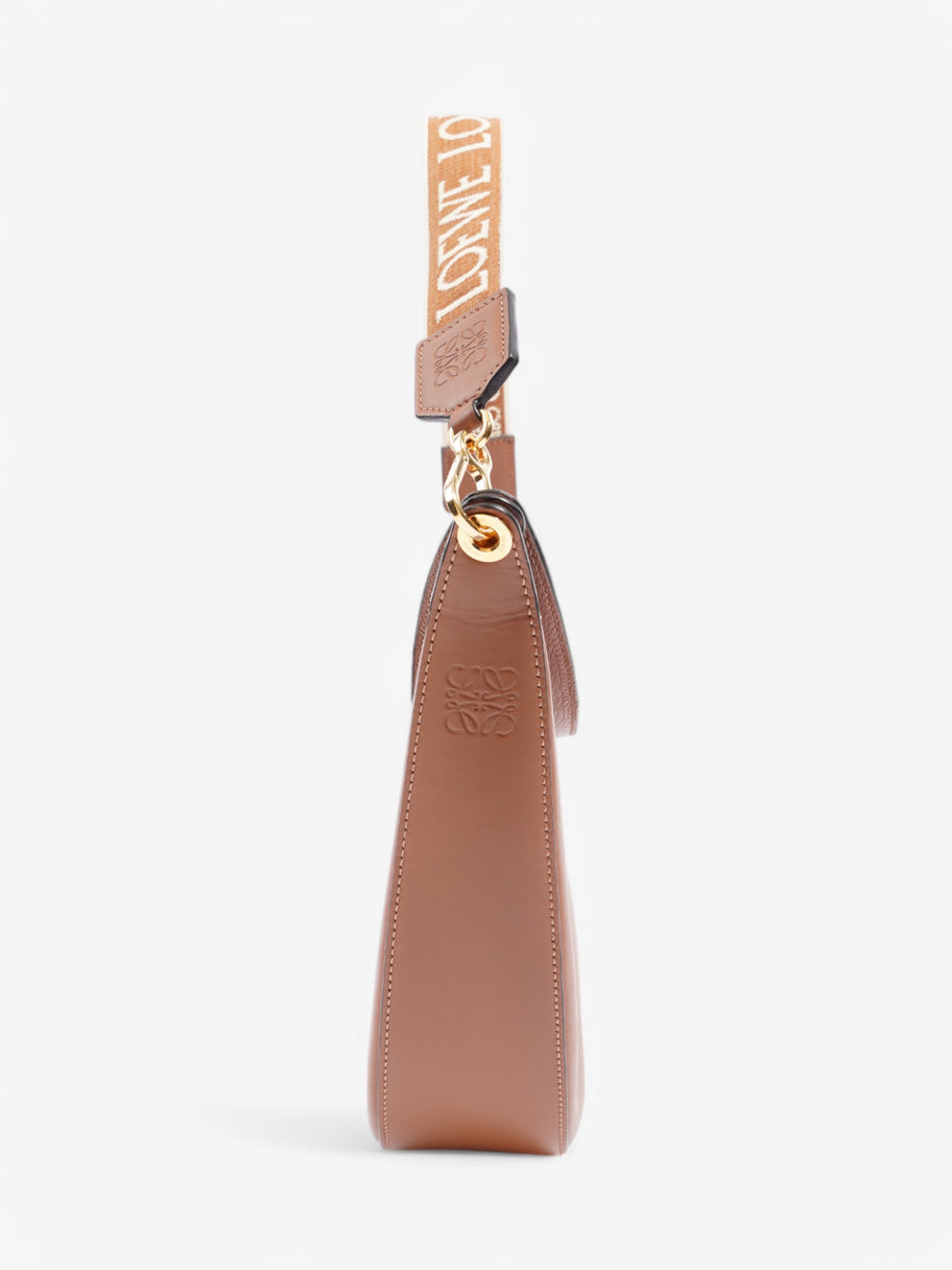 Loewe Luna Caramel Leather Image 5