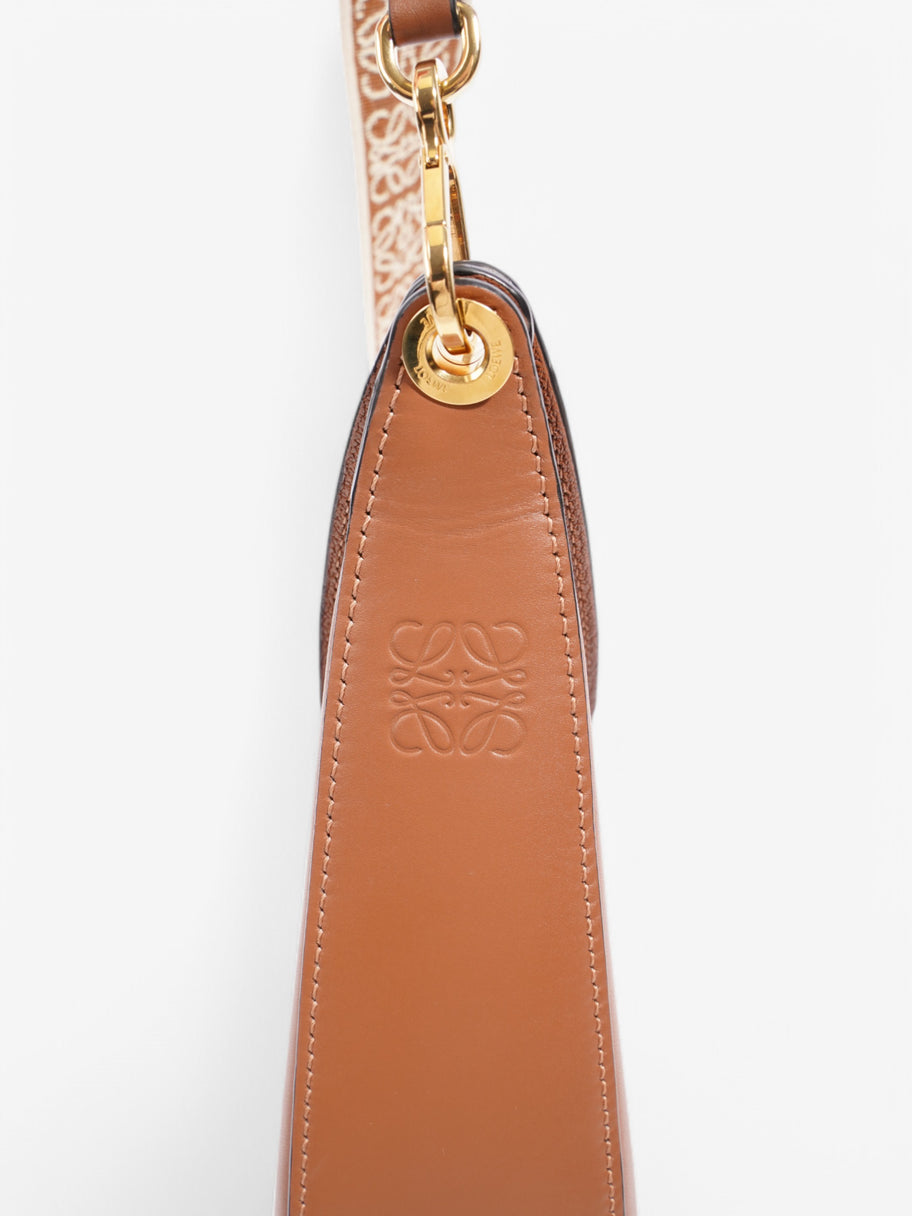 Loewe Luna Caramel Leather Image 7