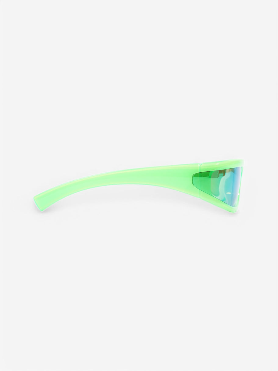 Bottega Veneta Oval Sunglasses Fluorescent Green / White Acetate 130mm Image 4