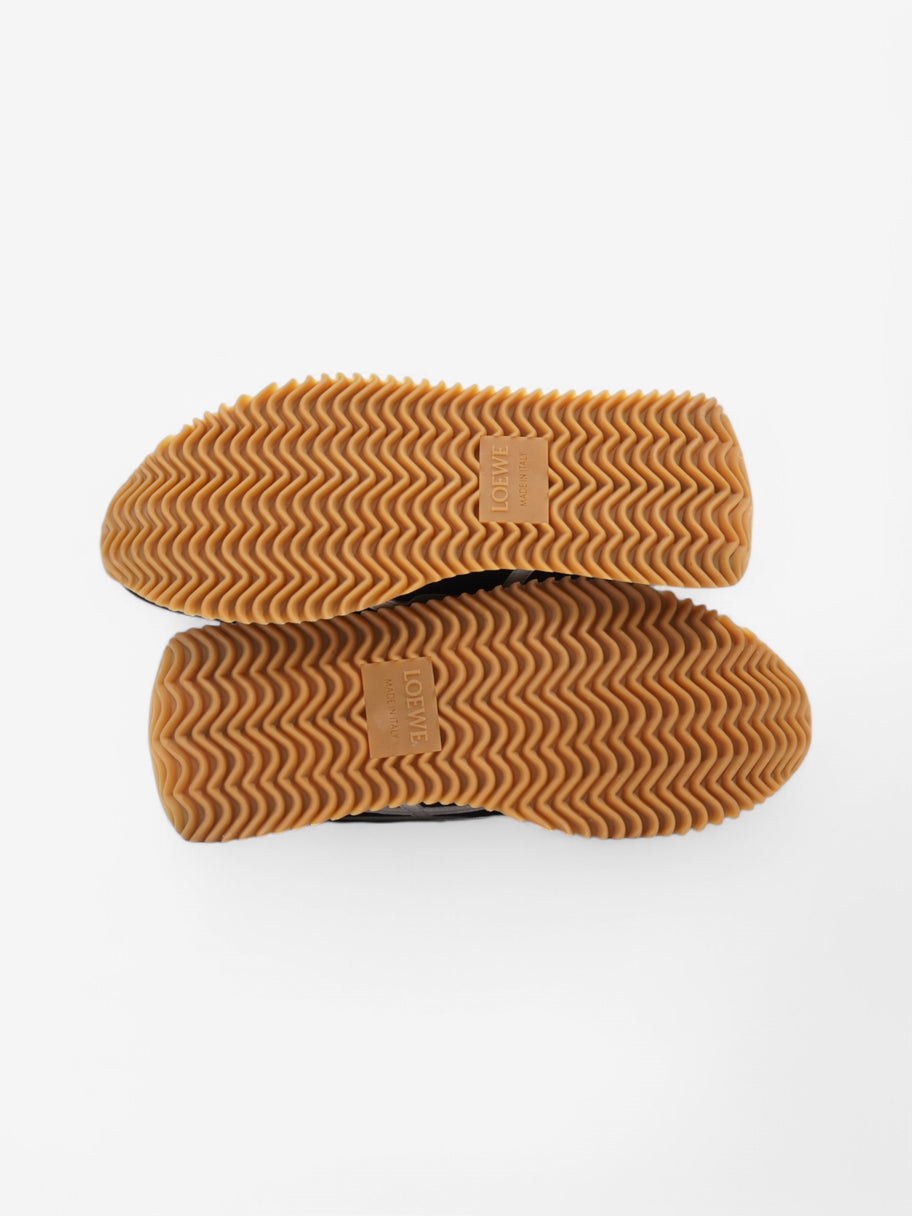 Loewe Flow Runner Black / White Suede EU 41 UK 7 Image 7