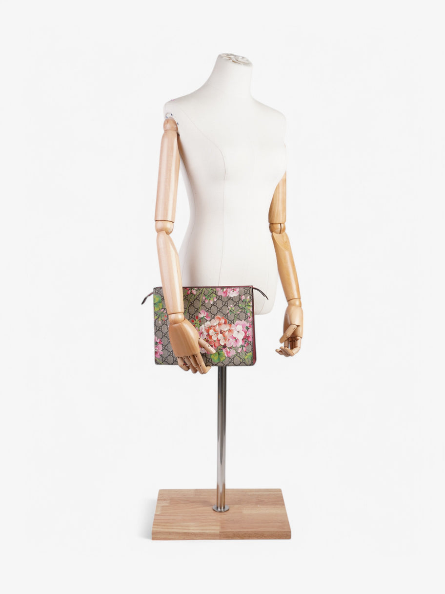 Gucci Toiletry Pouch Supreme / Bloom Coated Canvas Image 2