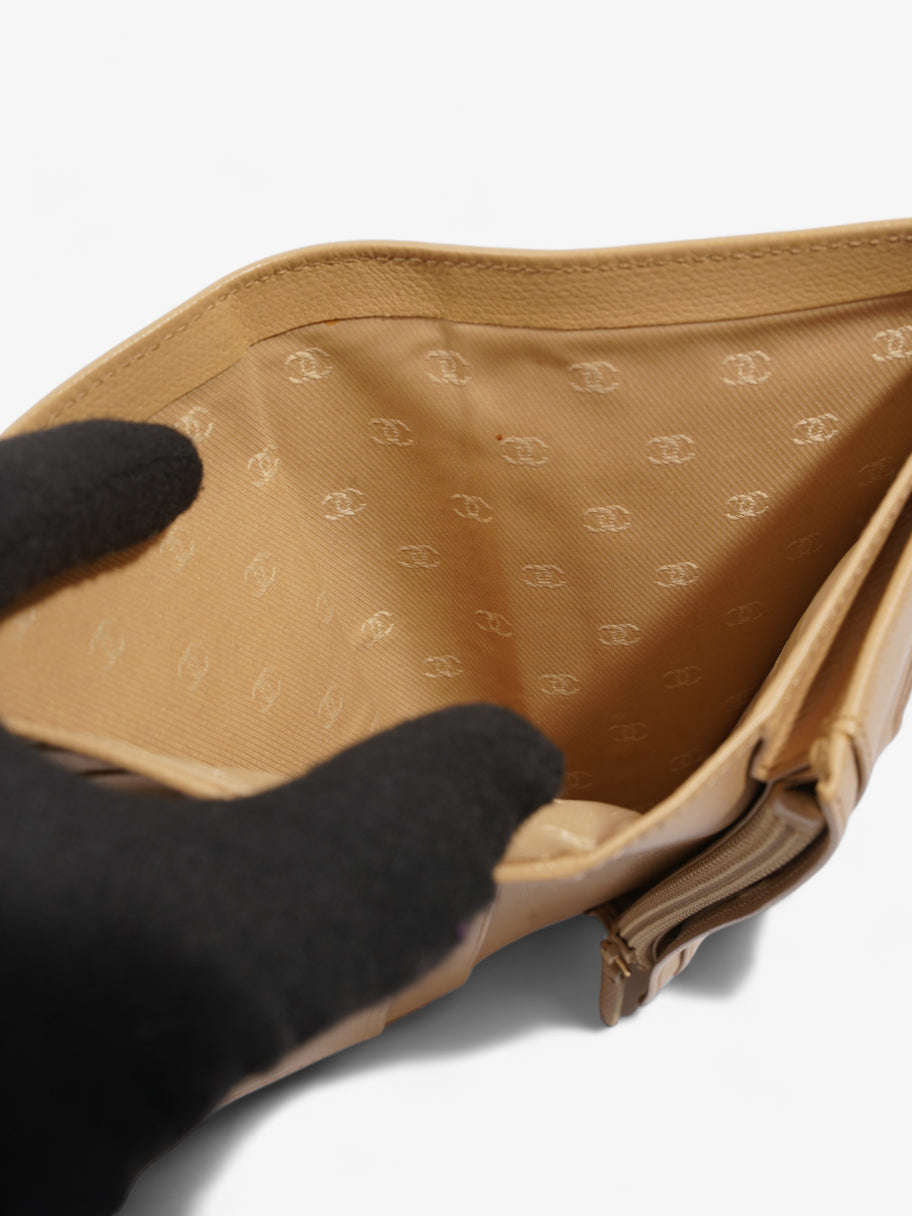 Chanel Button Wallet Beige Leather Image 5