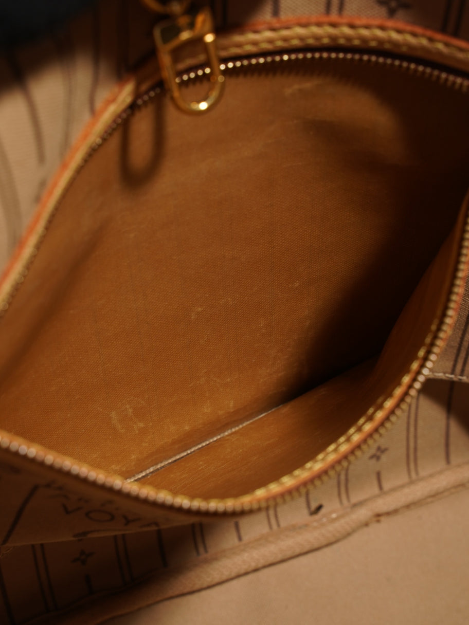 Louis Vuitton Neverfull Monogram Coated Canvas MM Image 9