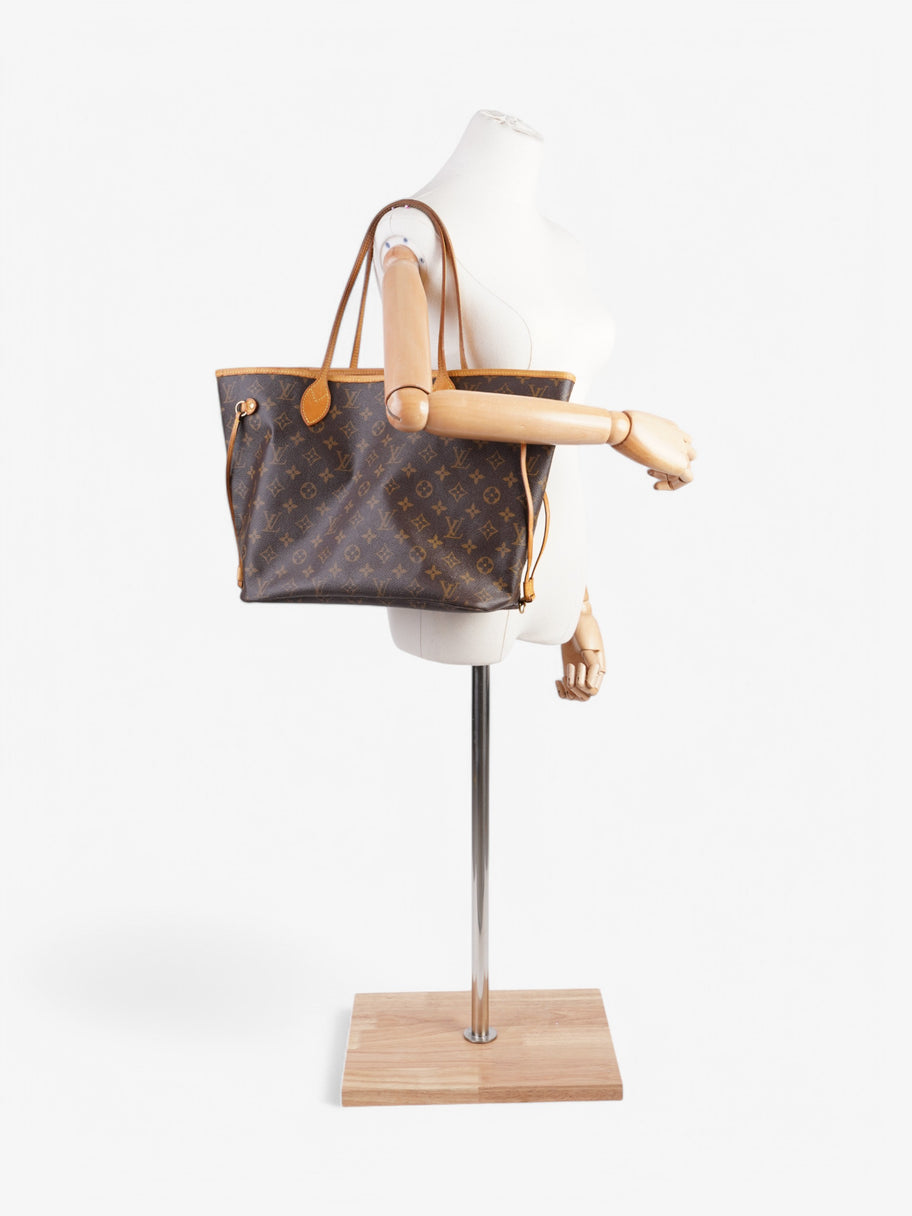 Louis Vuitton Neverfull Monogram Coated Canvas MM Image 2