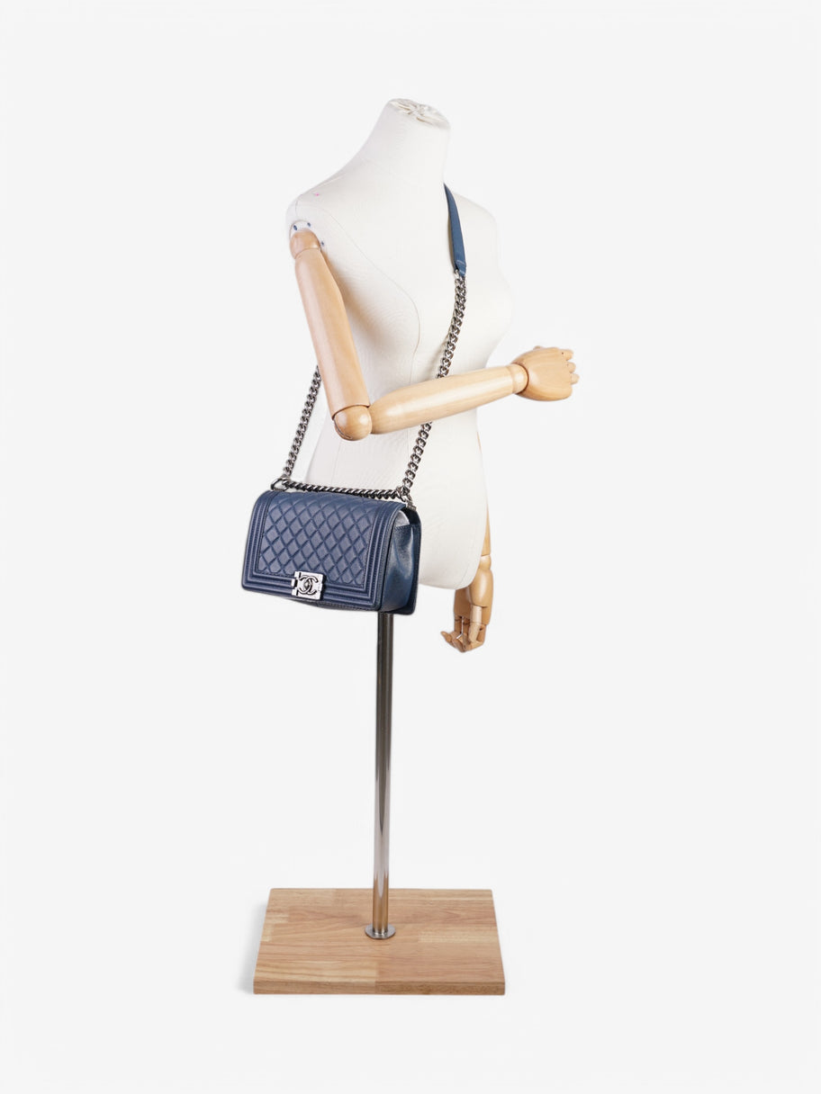 Chanel Boy Bag Blue Calfskin Leather Medium Image 2