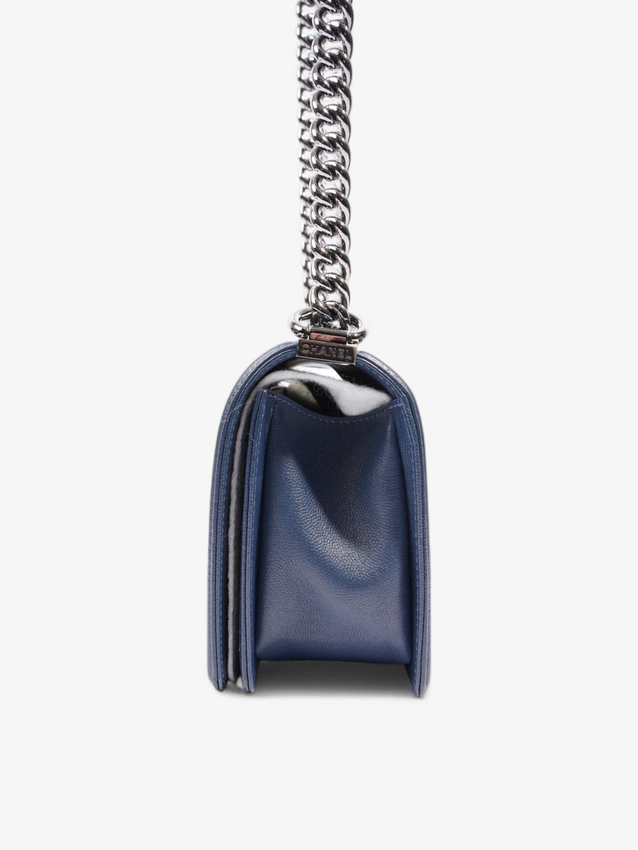 Chanel Boy Bag Blue Calfskin Leather Medium Image 3