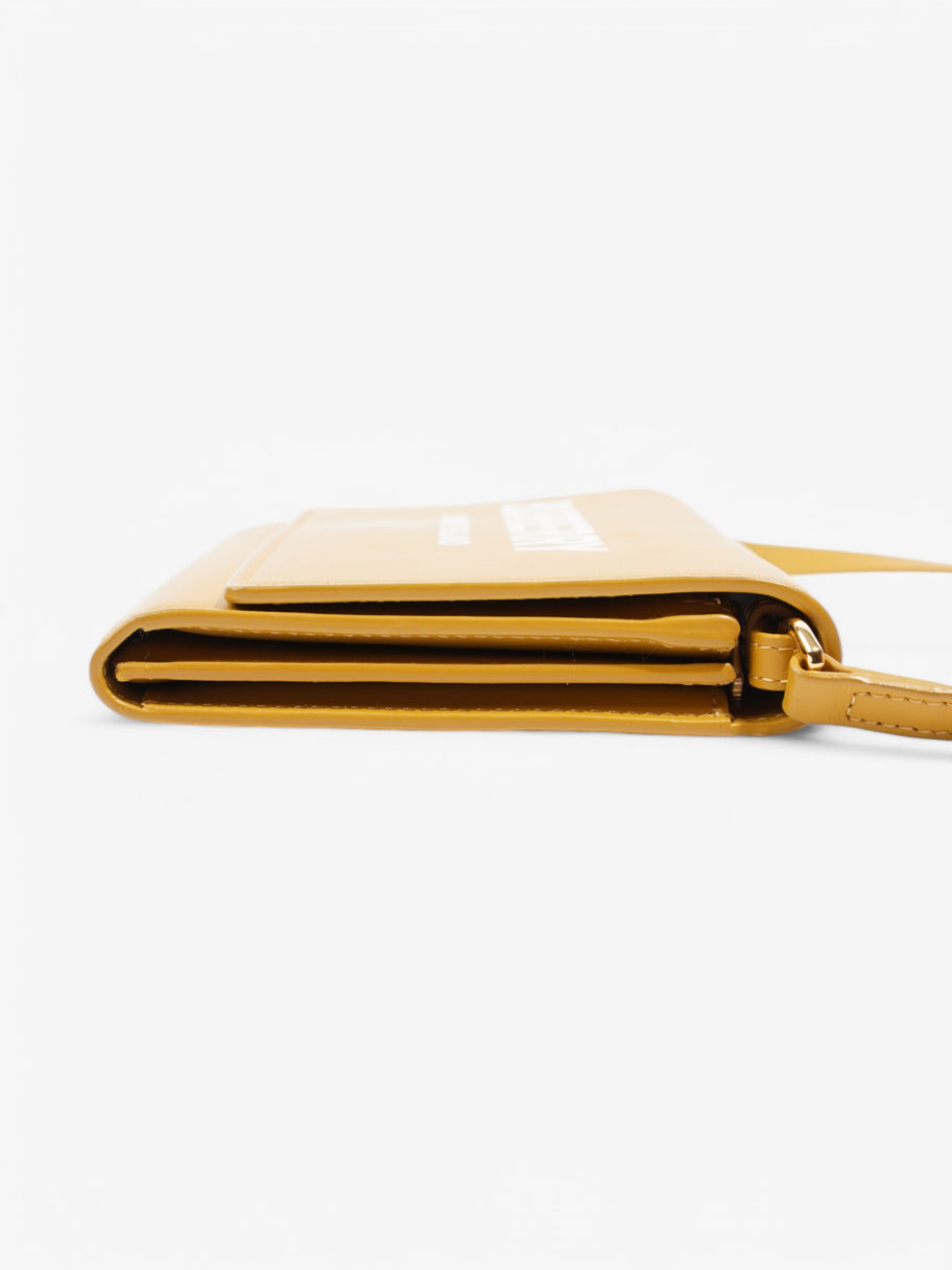 Burberry Burberry Sling Bag Caramel / White Leather Image 3