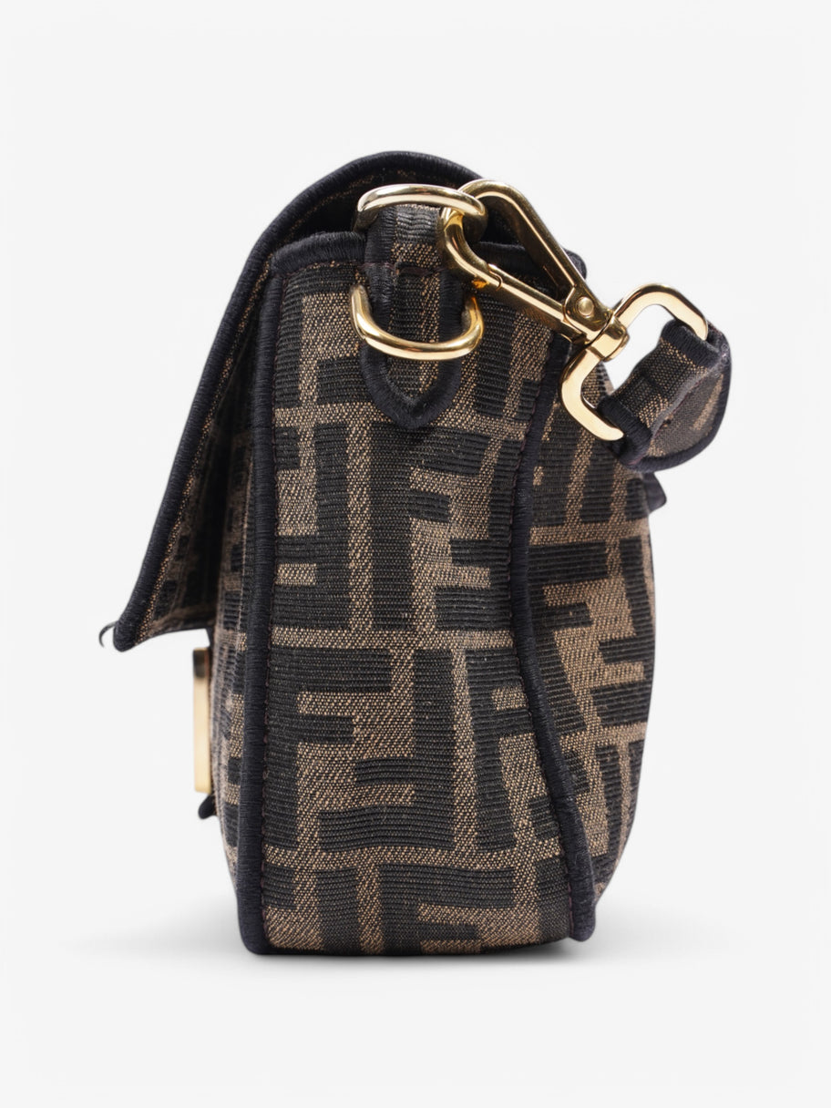 Fendi Baguette Brown Canvas Medium Image 3