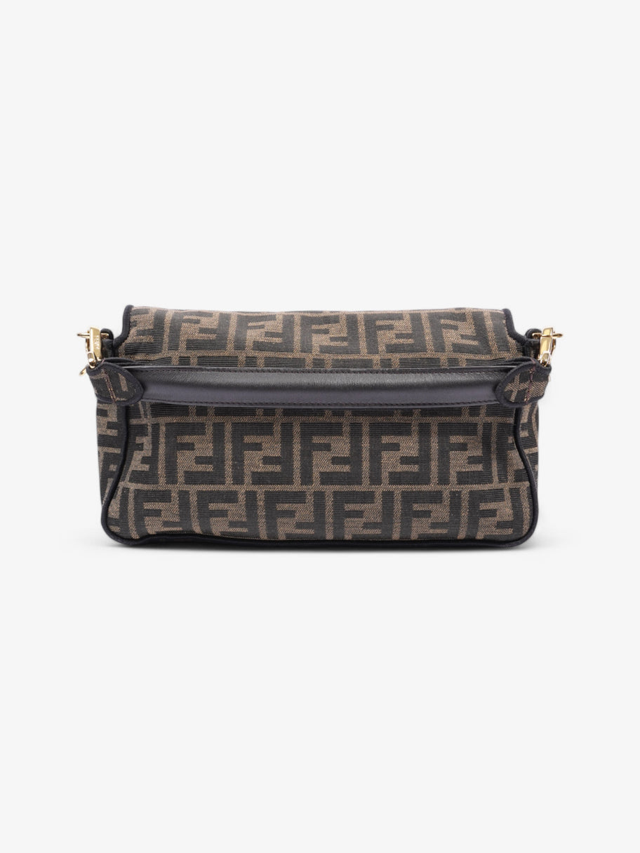 Fendi Baguette Brown Canvas Medium Image 4