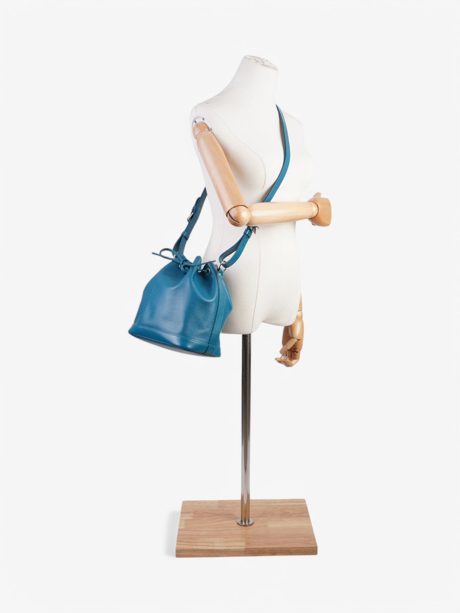 Louis Vuitton Noe Teal Epi Leather Image 2